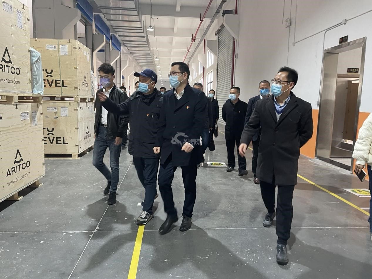 龍闖電梯引領家用電梯行業加速邁向智造時代222.jpg